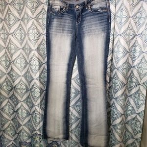 NWOT Junior's Lei Ashley blue jeans